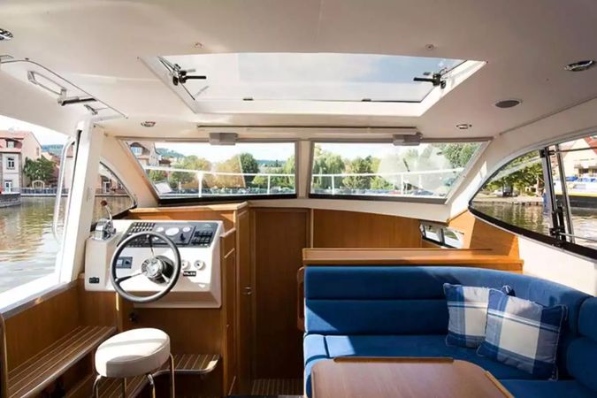 Europa 300 | Premium