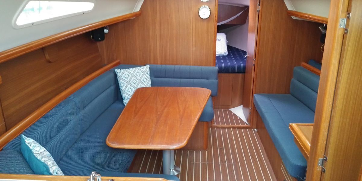 Hunter 33 | Cool Runnings