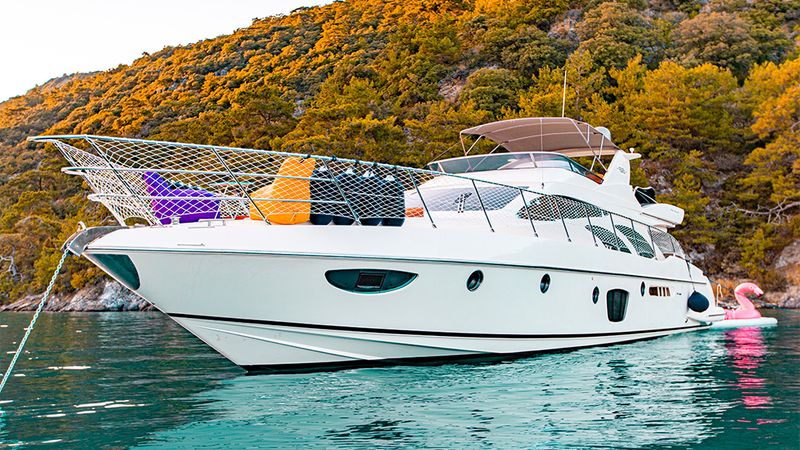 Azimut 62 Fly | Efe 01