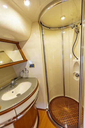 Azimut 62 Fly | Efe 01