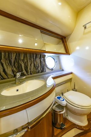 Azimut 62 Fly | Efe 01