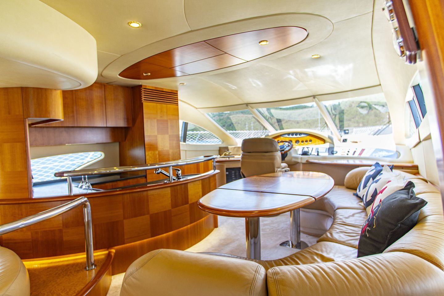 Azimut 62 Fly | Efe 01