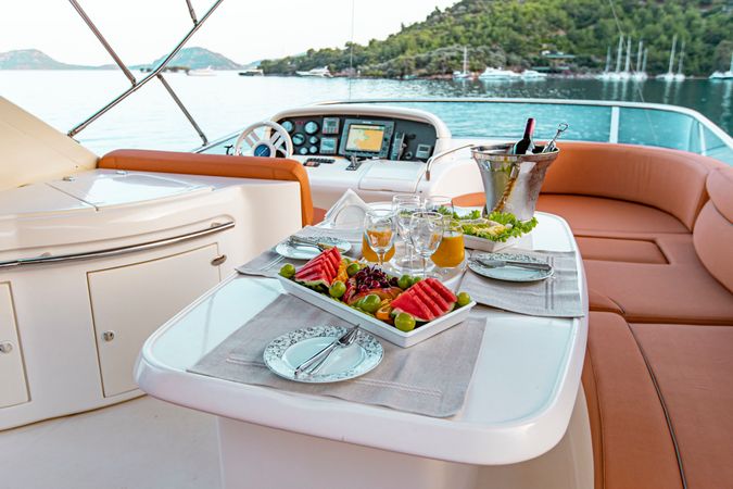 Azimut 62 Fly | Efe 01