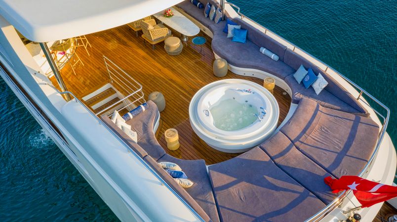 Lürssen 159 | Vetro