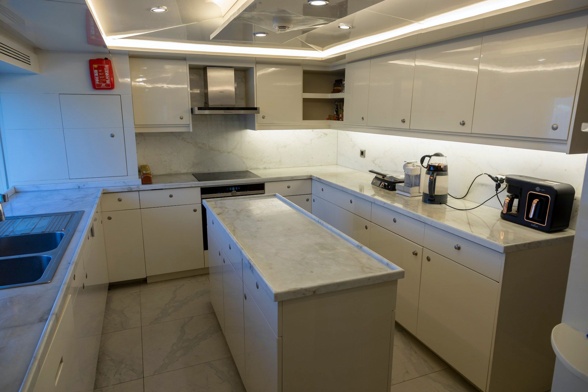 Lürssen 159 | Vetro