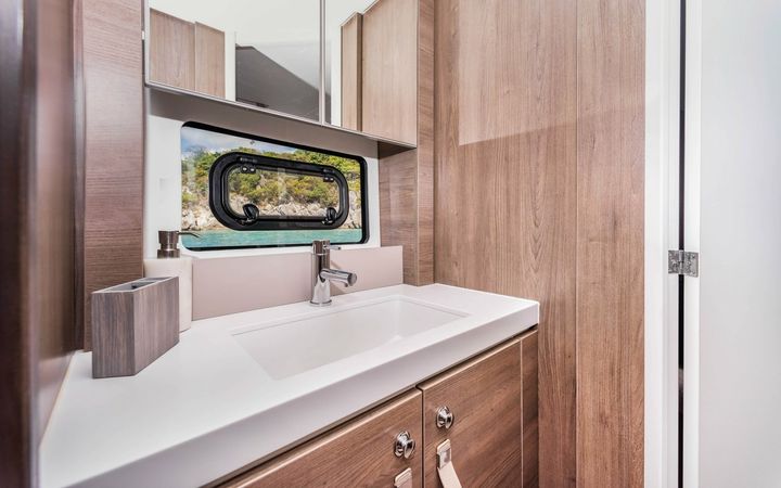 Bali 4.8 | Kasiopeja