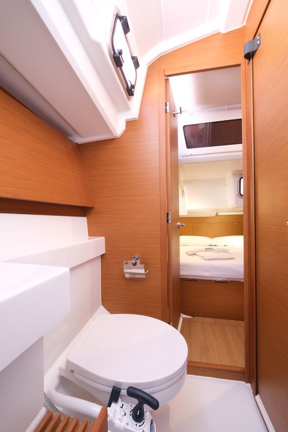 Jeanneau Sun Odyssey 440 | Roma