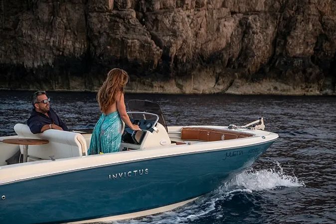 Invictus Capoforte SX200 | Julietta