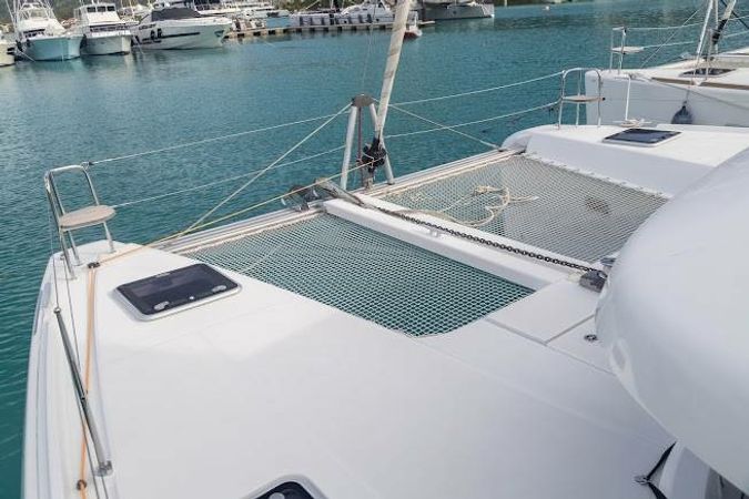 Lagoon 42 | Ziromon