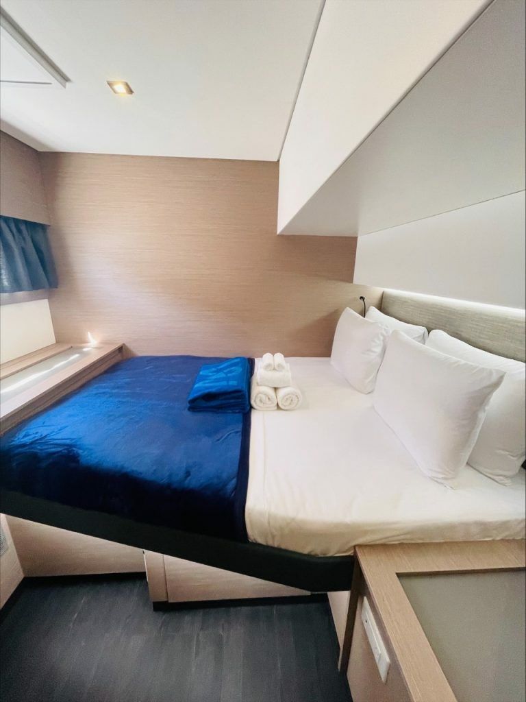 Fountaine Pajot Aura 51 | Carrie Lee