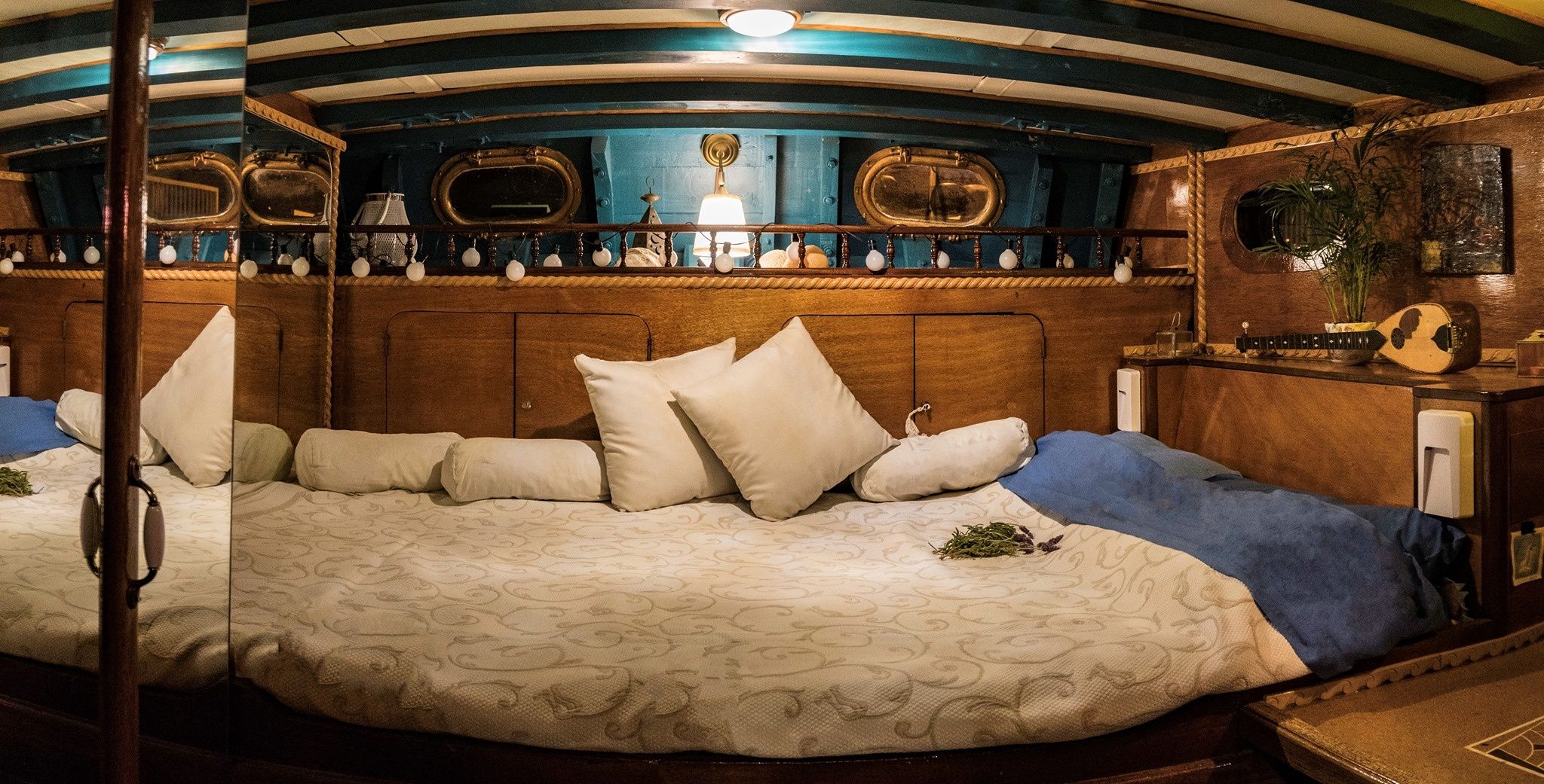 Custom Built 52 | Sara