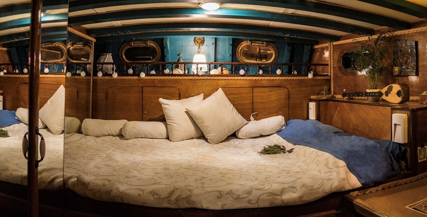 Custom Built 52 | Sara