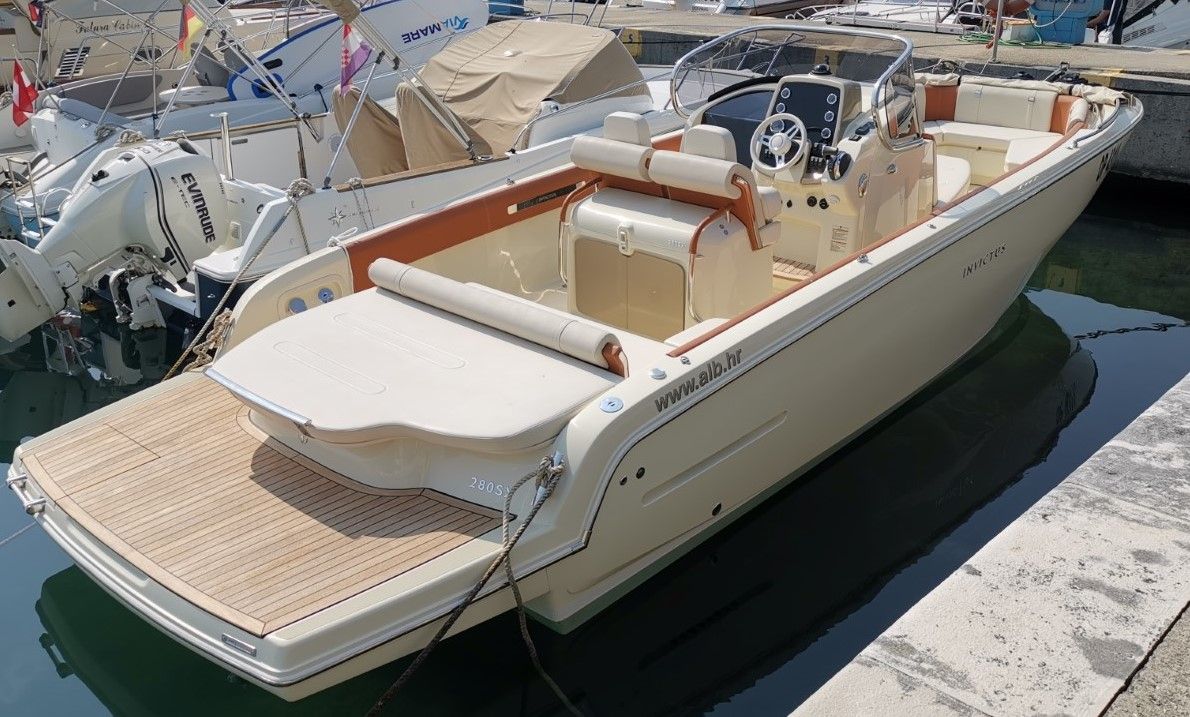 Invictus 280 | SX