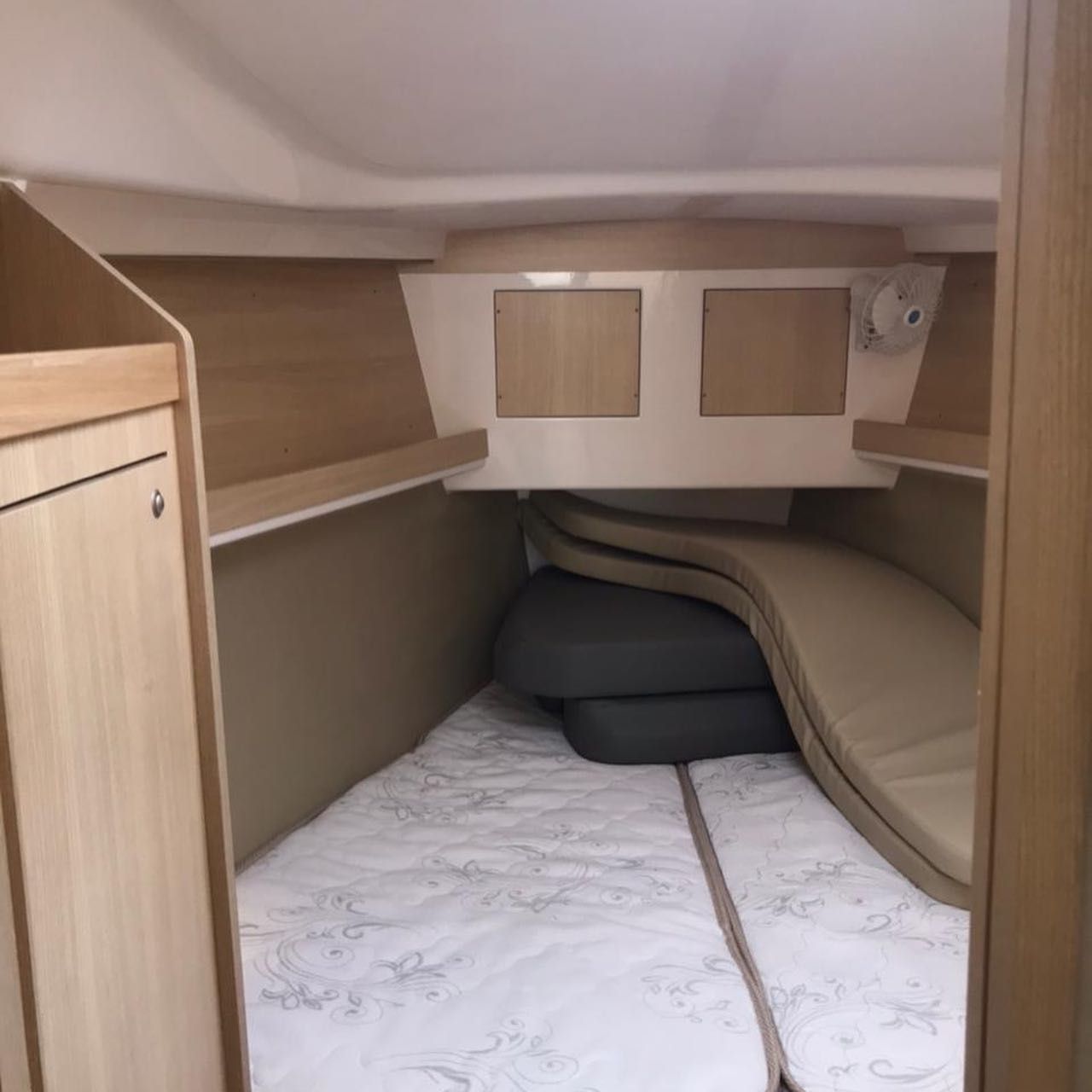 Delta 365 | Damis Jolie