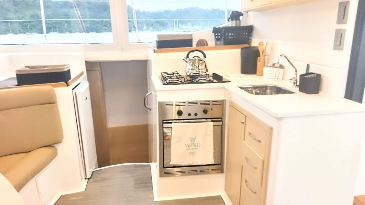 Catflash 43 | Kanhka