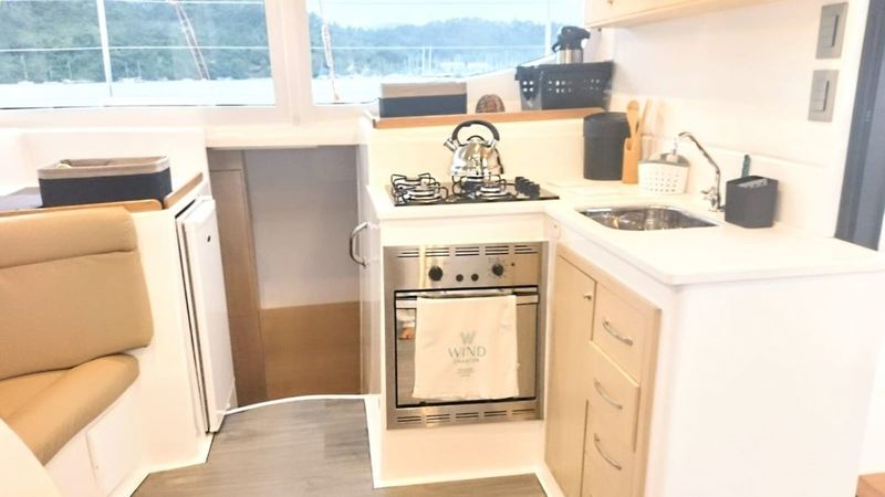 Catflash 43 | Kanhka