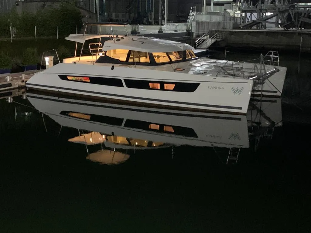 Catflash 43 | Kanhka