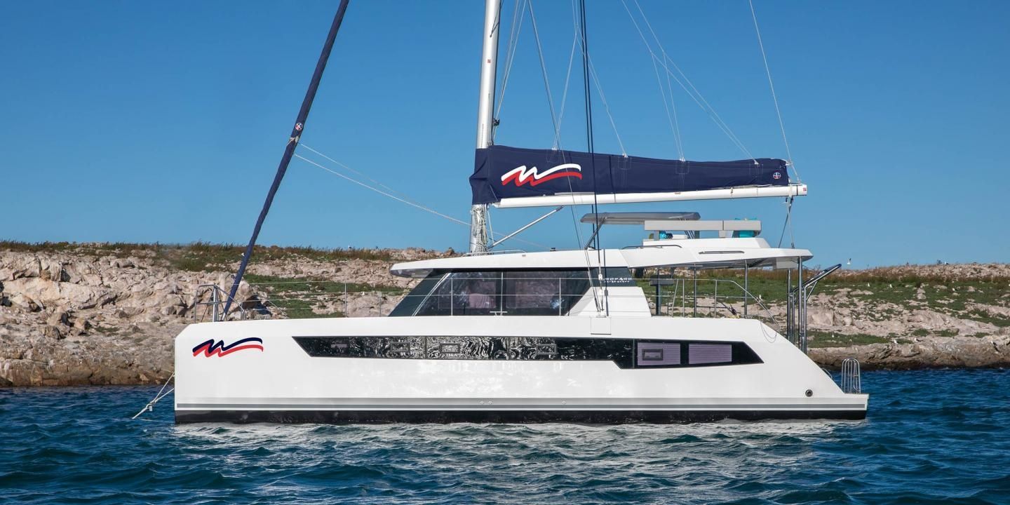 Leopard 42 | Moorings 23