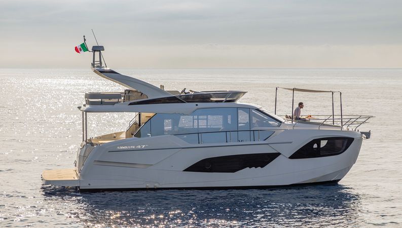 Absolute 47 Fly | Vardo