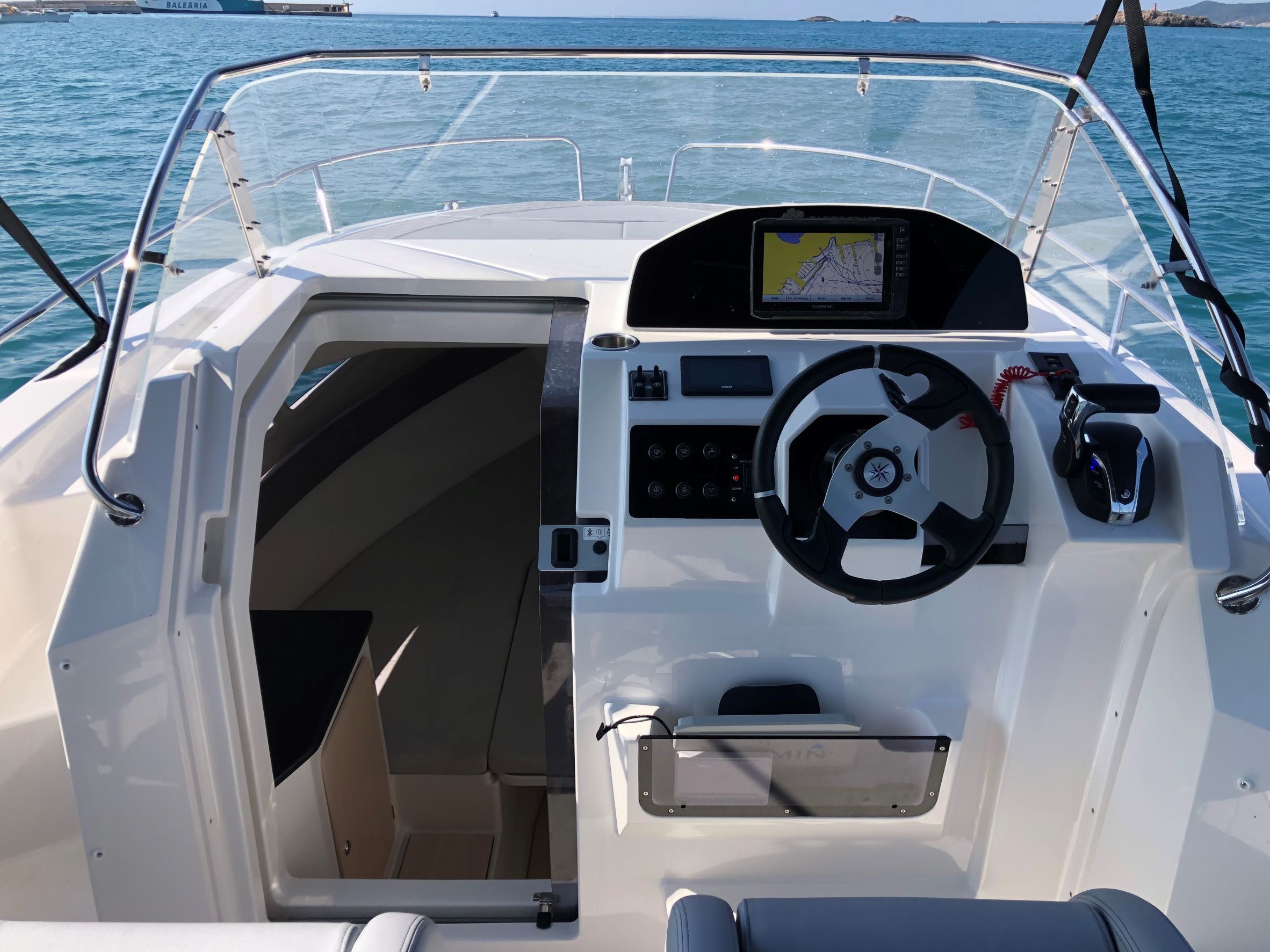 Pacific Craft 700 | Monada