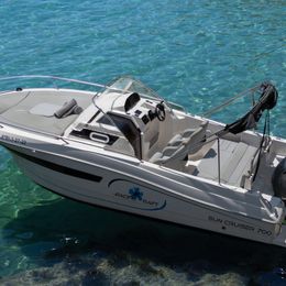 Pacific Craft 700 | Monada