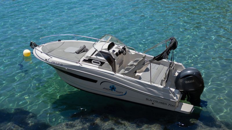 Pacific Craft 700 | Monada