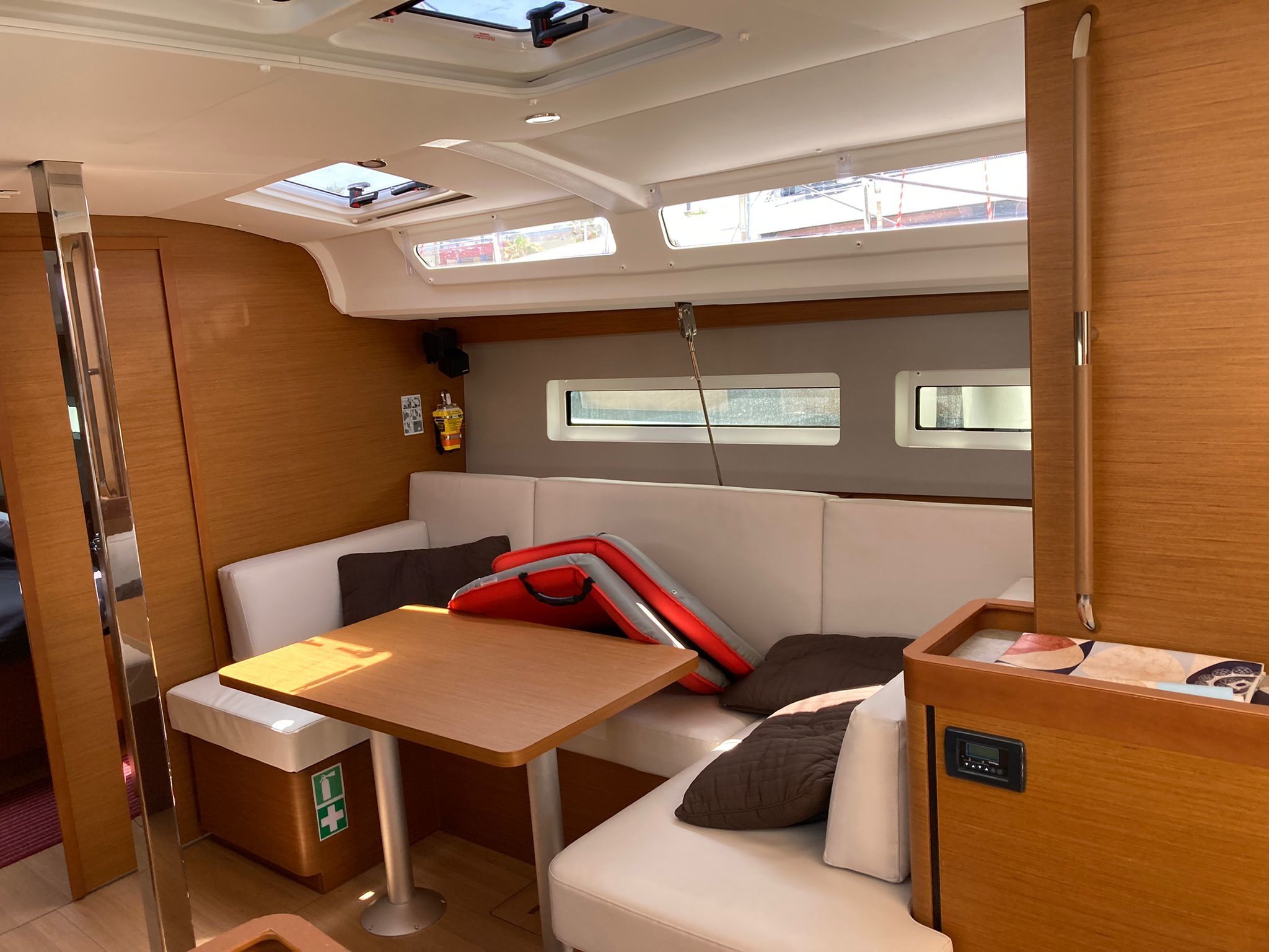 Jeanneau Sun Odyssey 440 | Almanzor