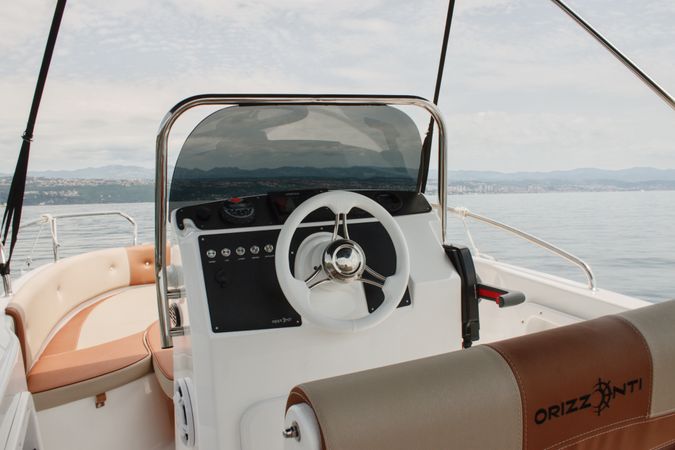 Orizzonti Syros 190 | 21