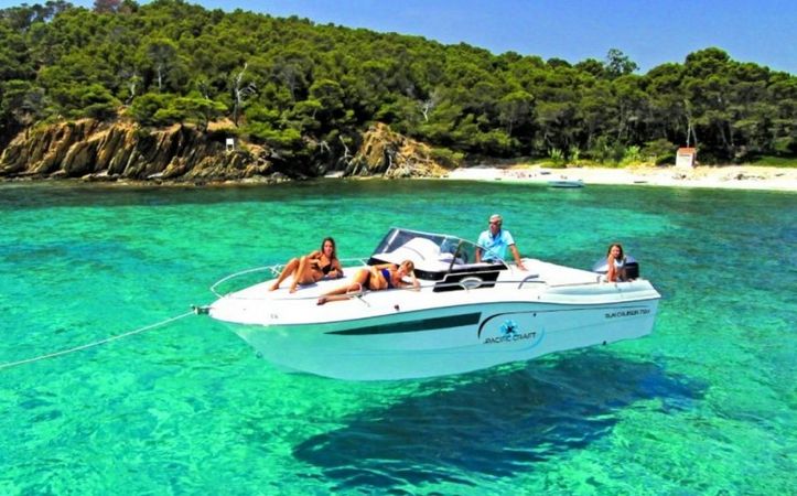 Pacific Craft 750 | Oceans 3