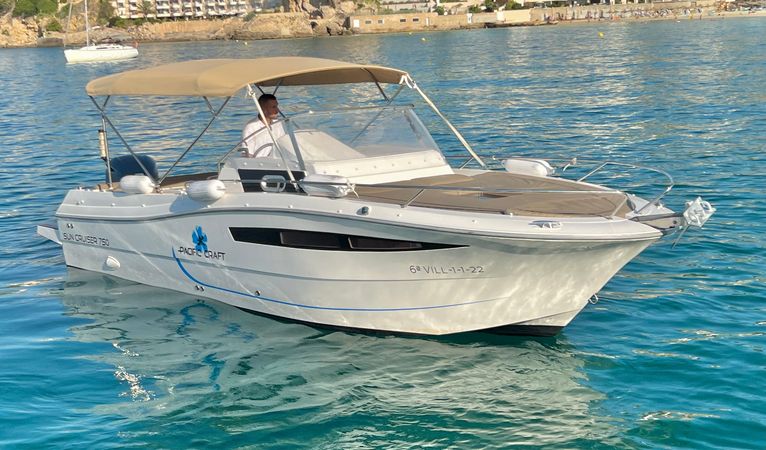 Pacific Craft 750 | Oceans 3