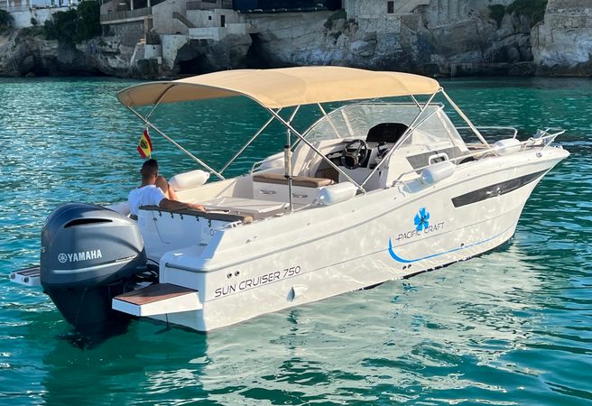 Pacific Craft 750 | Oceans 3