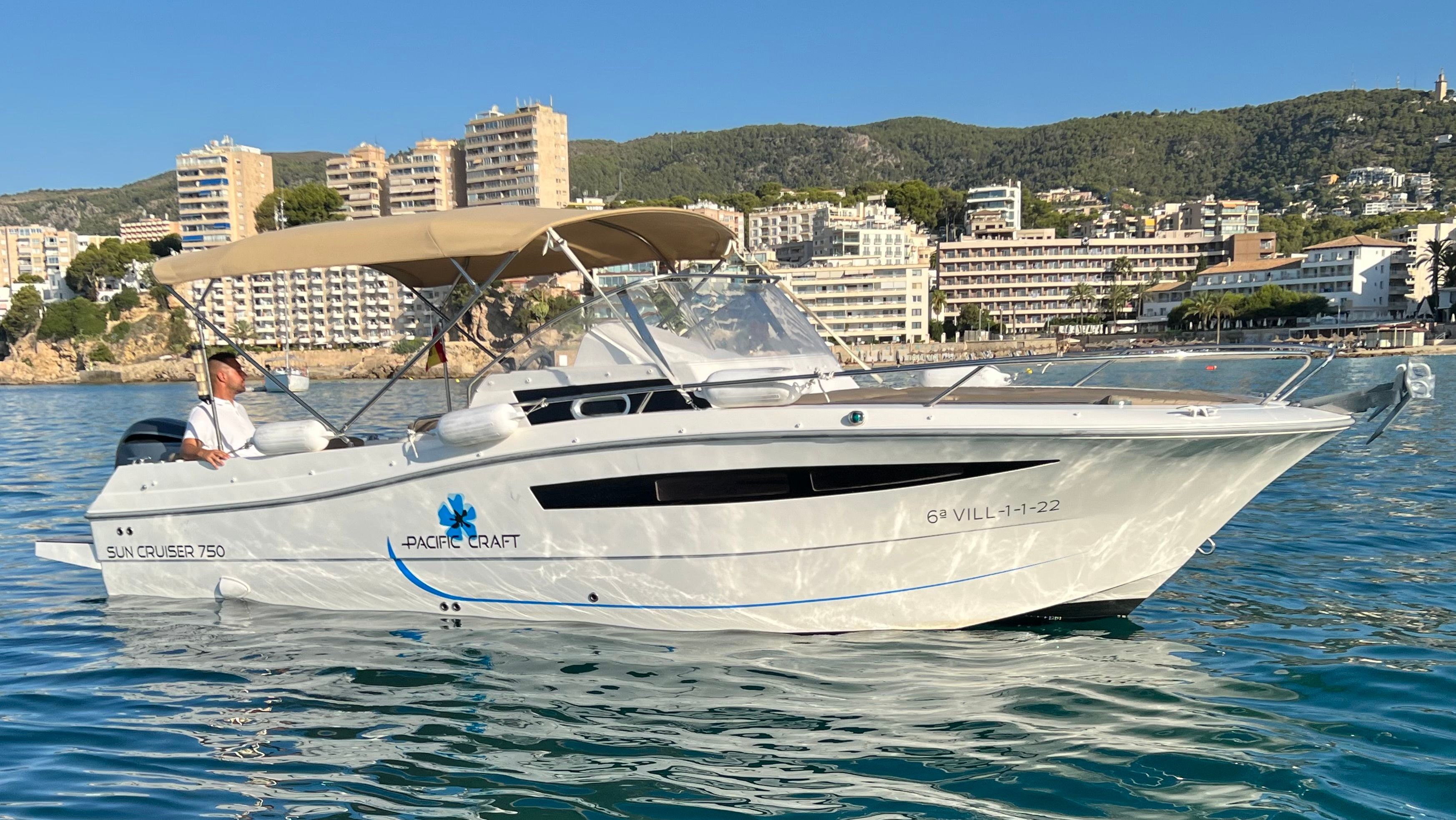 Pacific Craft 750 | Oceans 3