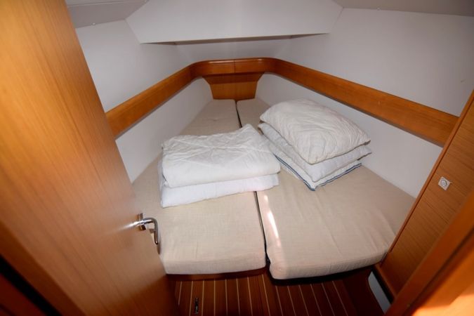 Jeanneau Sun Odyssey 36i | Pivo Sat