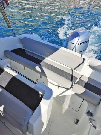 Atlantic Marine 670 | 18