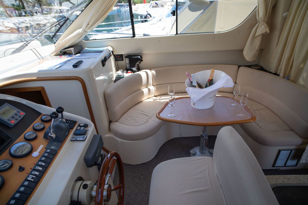 Rodman 1040 | Gabriela