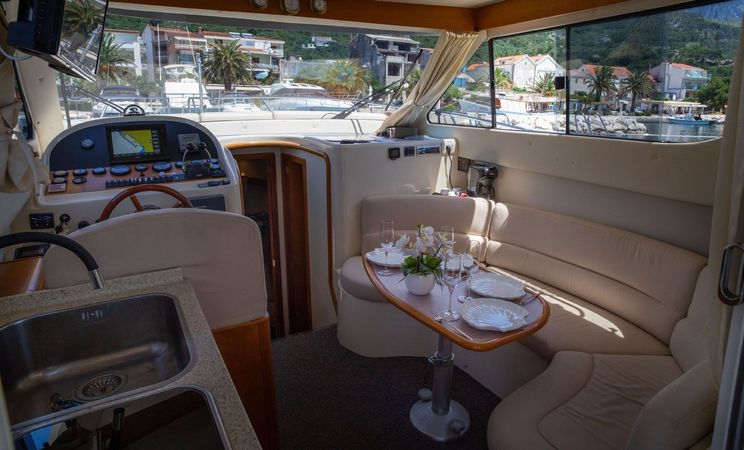 Rodman 1040 | Gabriela