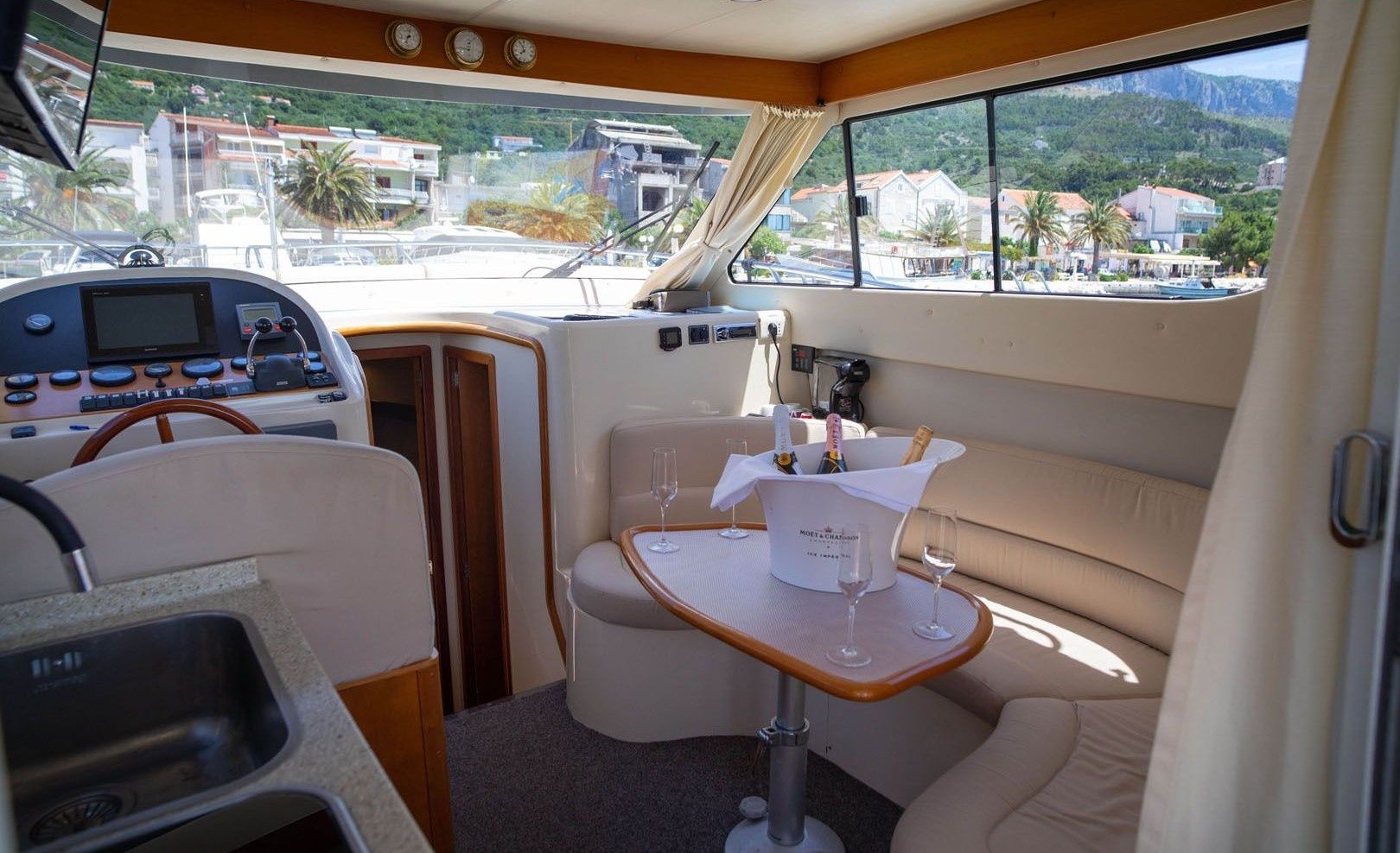 Rodman 1040 | Gabriela