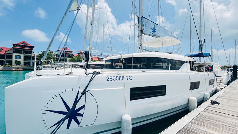 Lagoon 46 | Ghost Buster