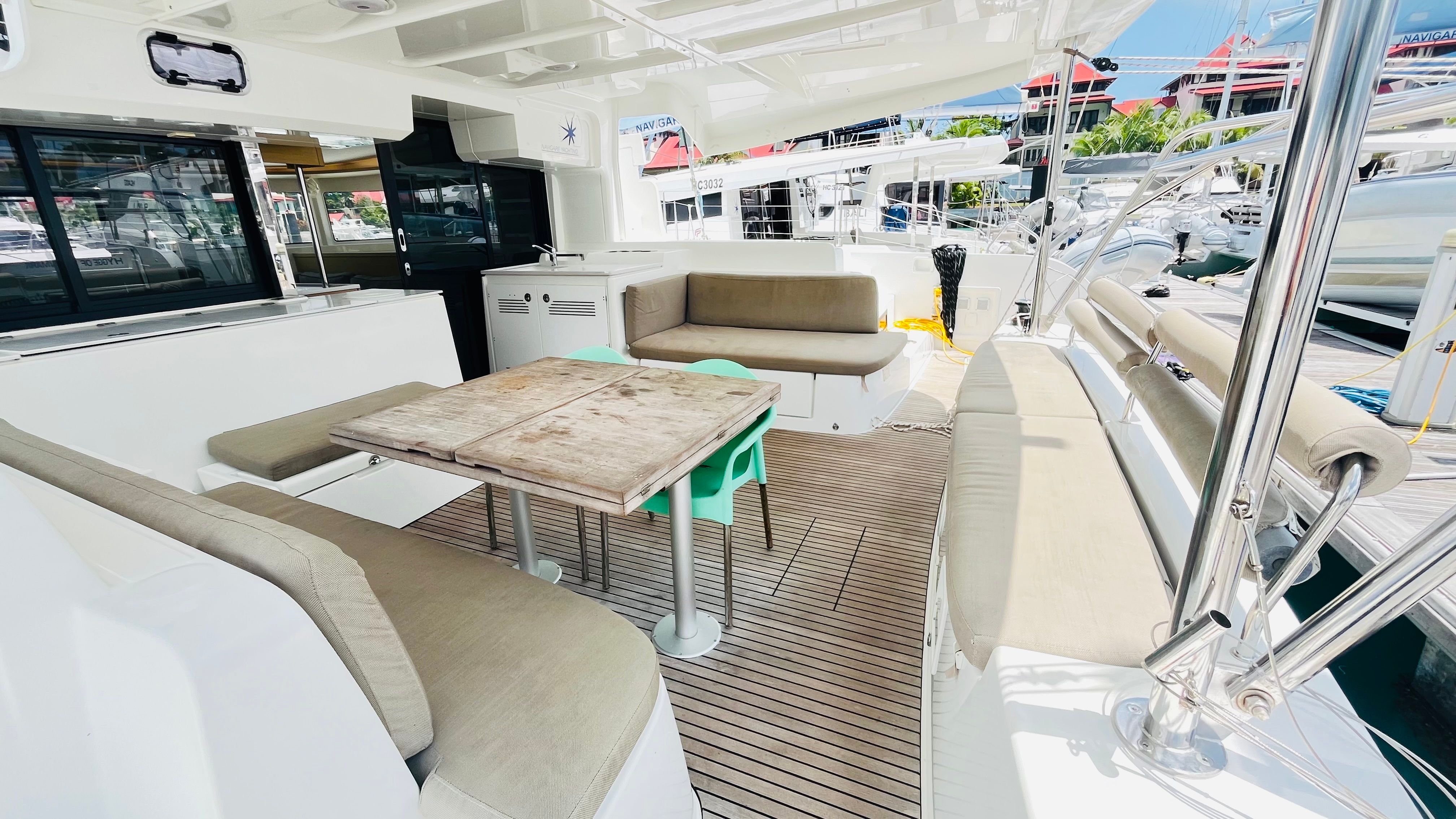 Lagoon 46 | Ghost Buster