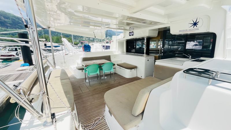 Lagoon 46 | Ghost Buster