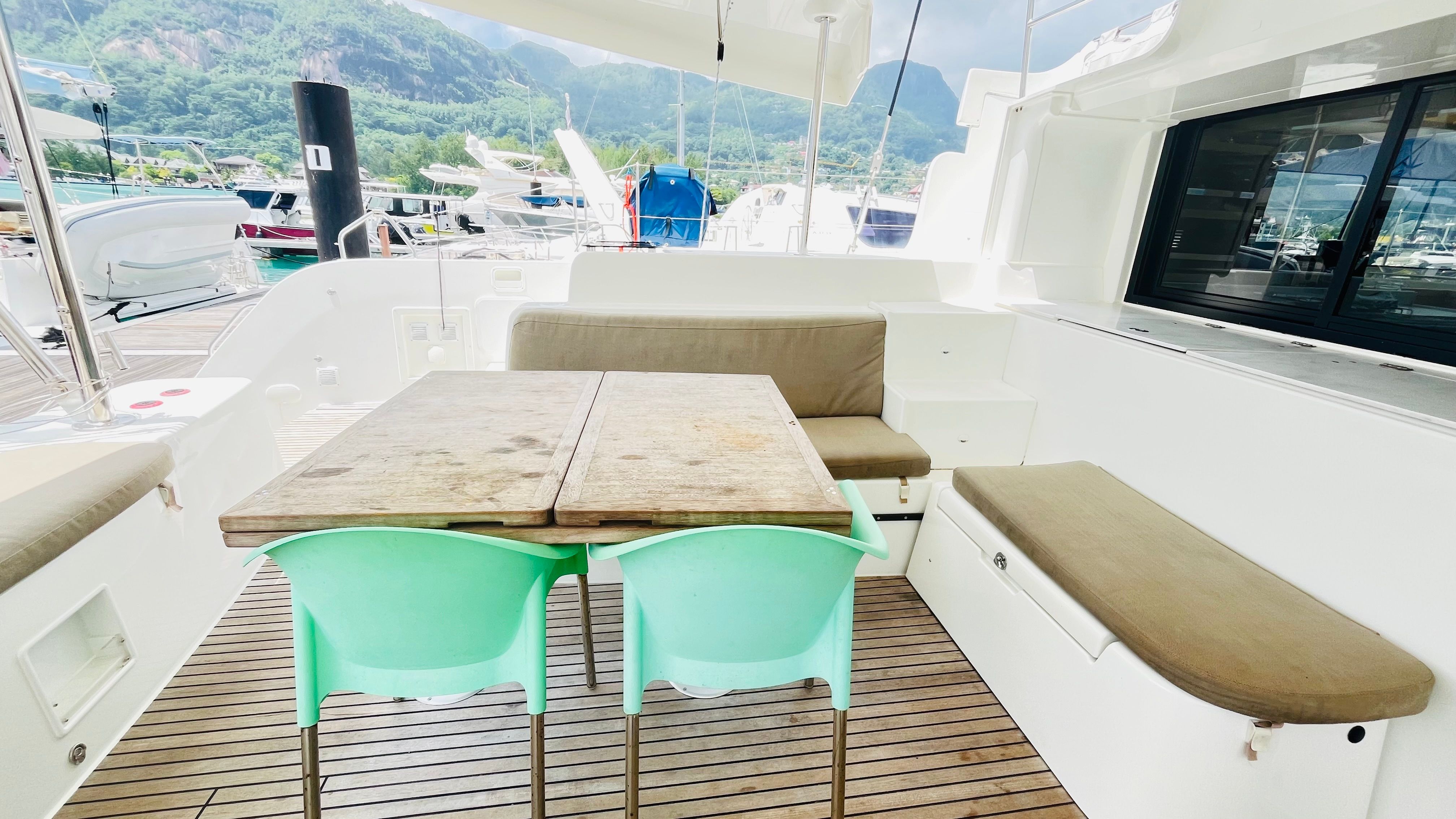 Lagoon 46 | Ghost Buster