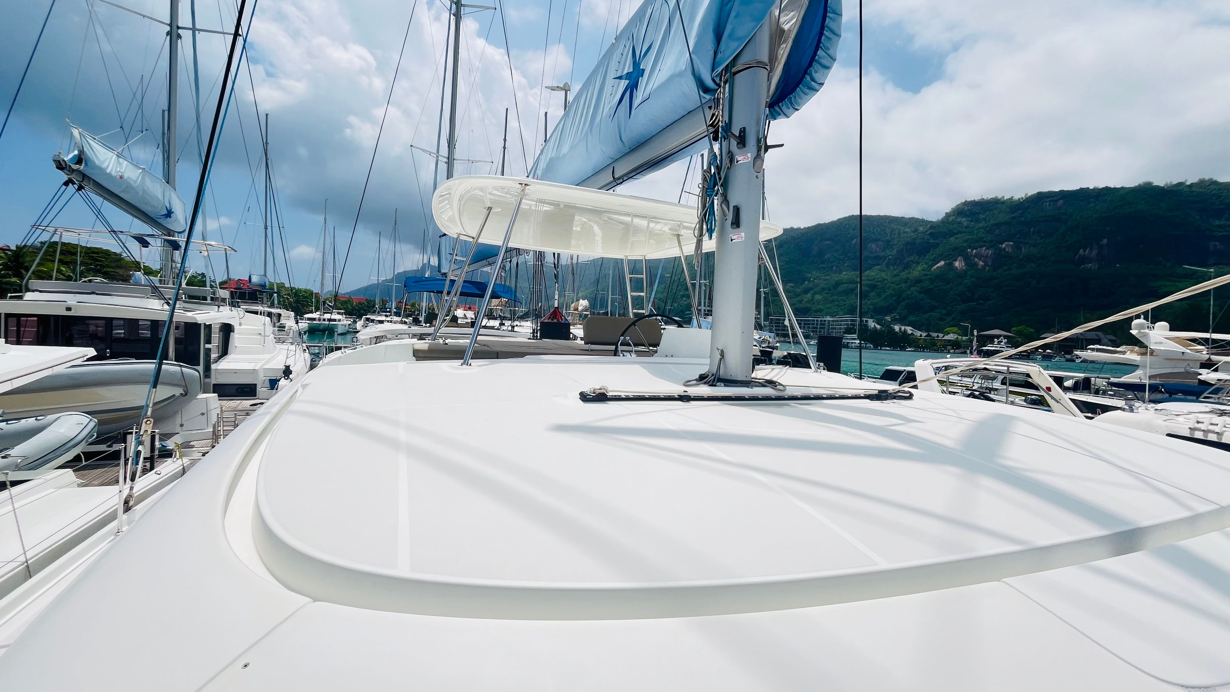 Lagoon 46 | Ghost Buster