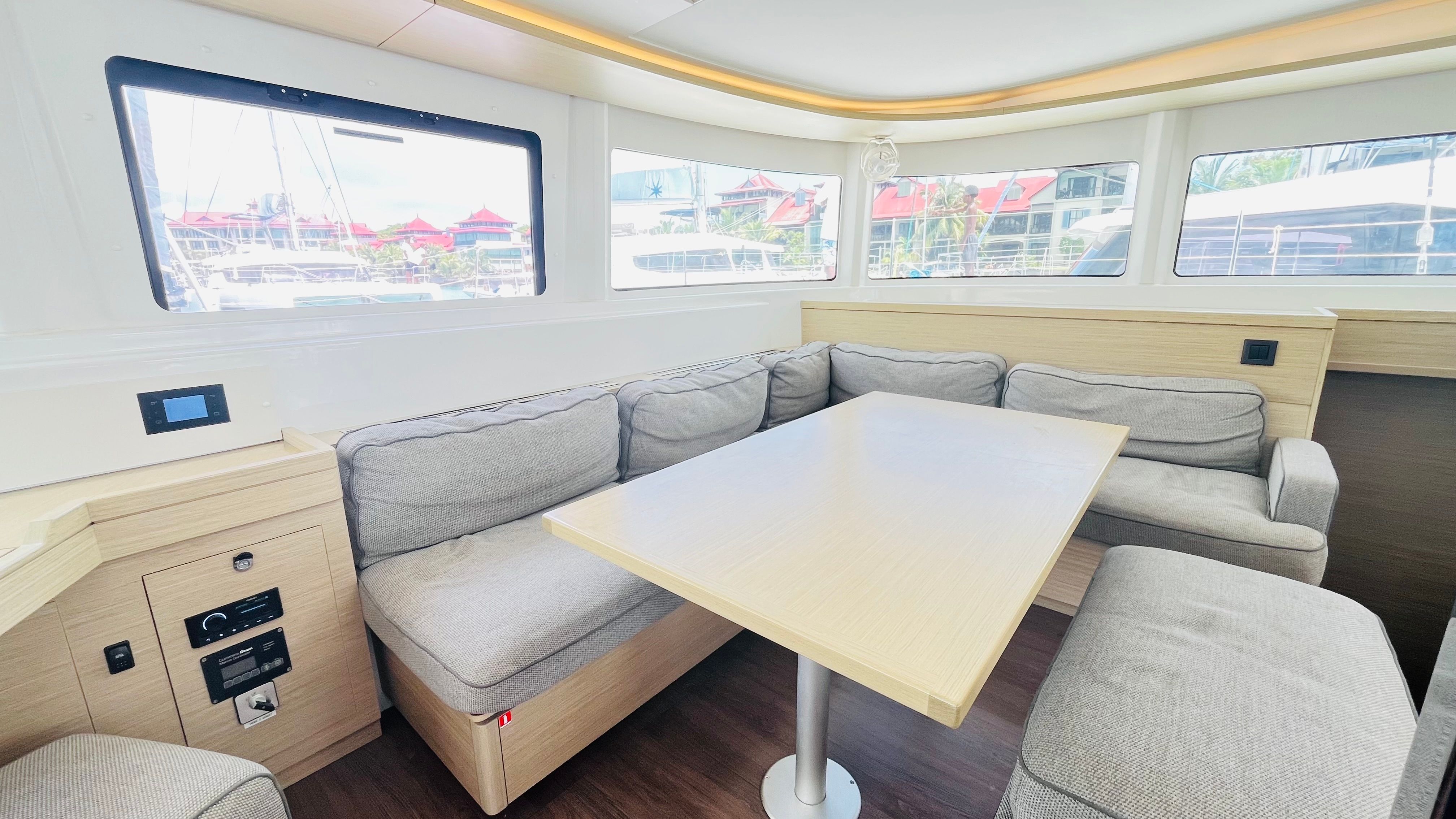 Lagoon 46 | Ghost Buster