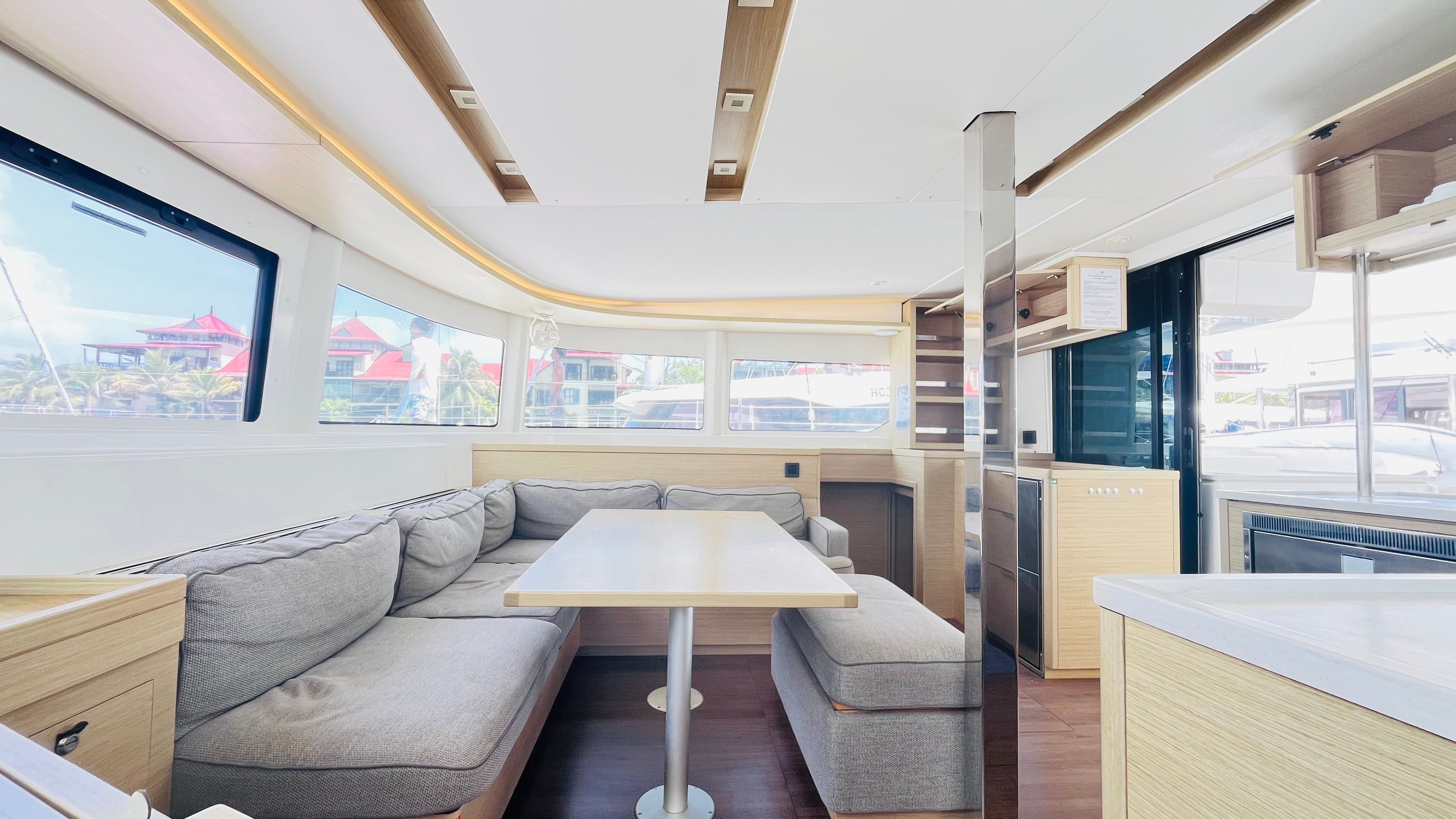 Lagoon 46 | Ghost Buster