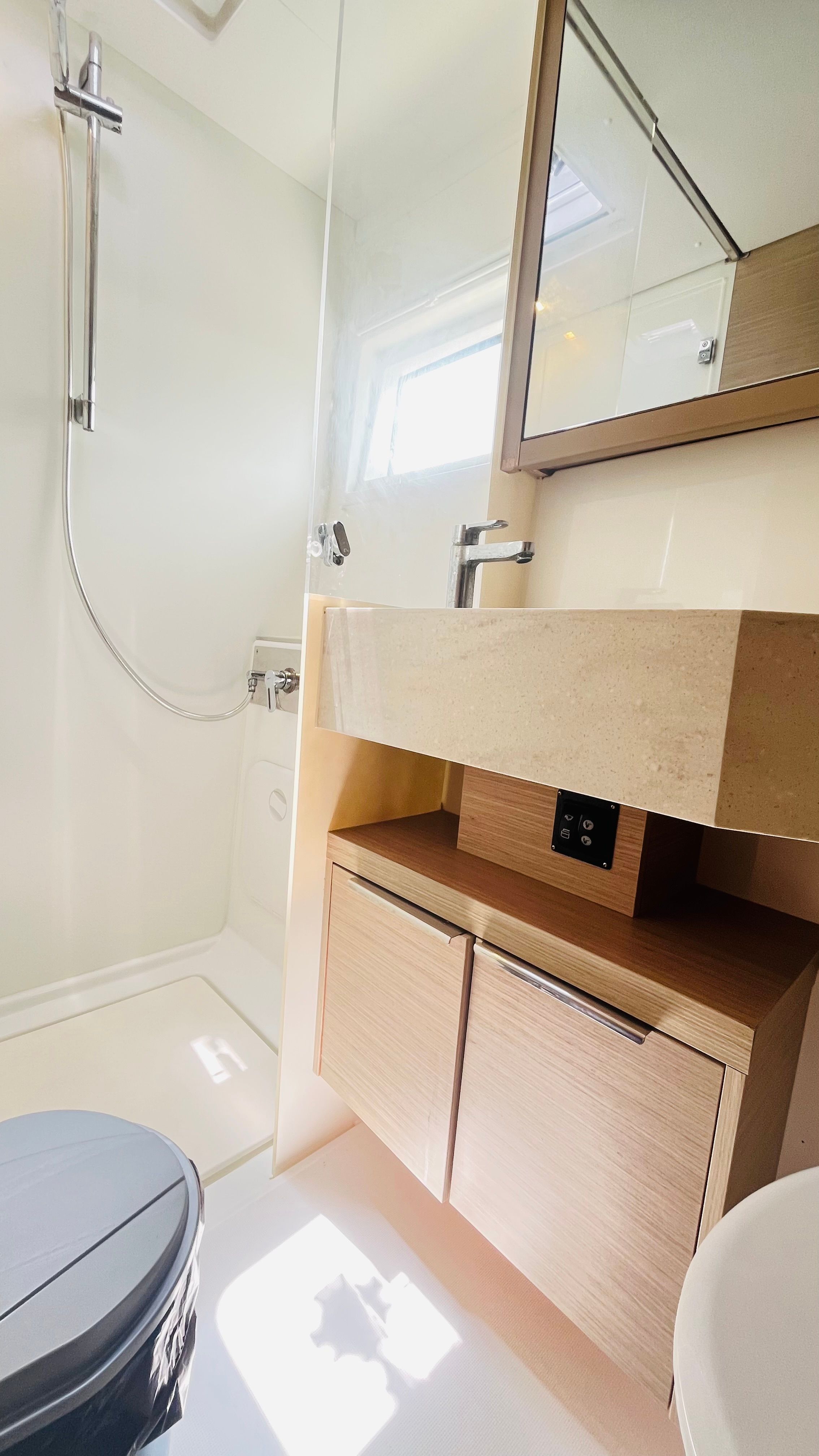 Lagoon 46 | Ghost Buster