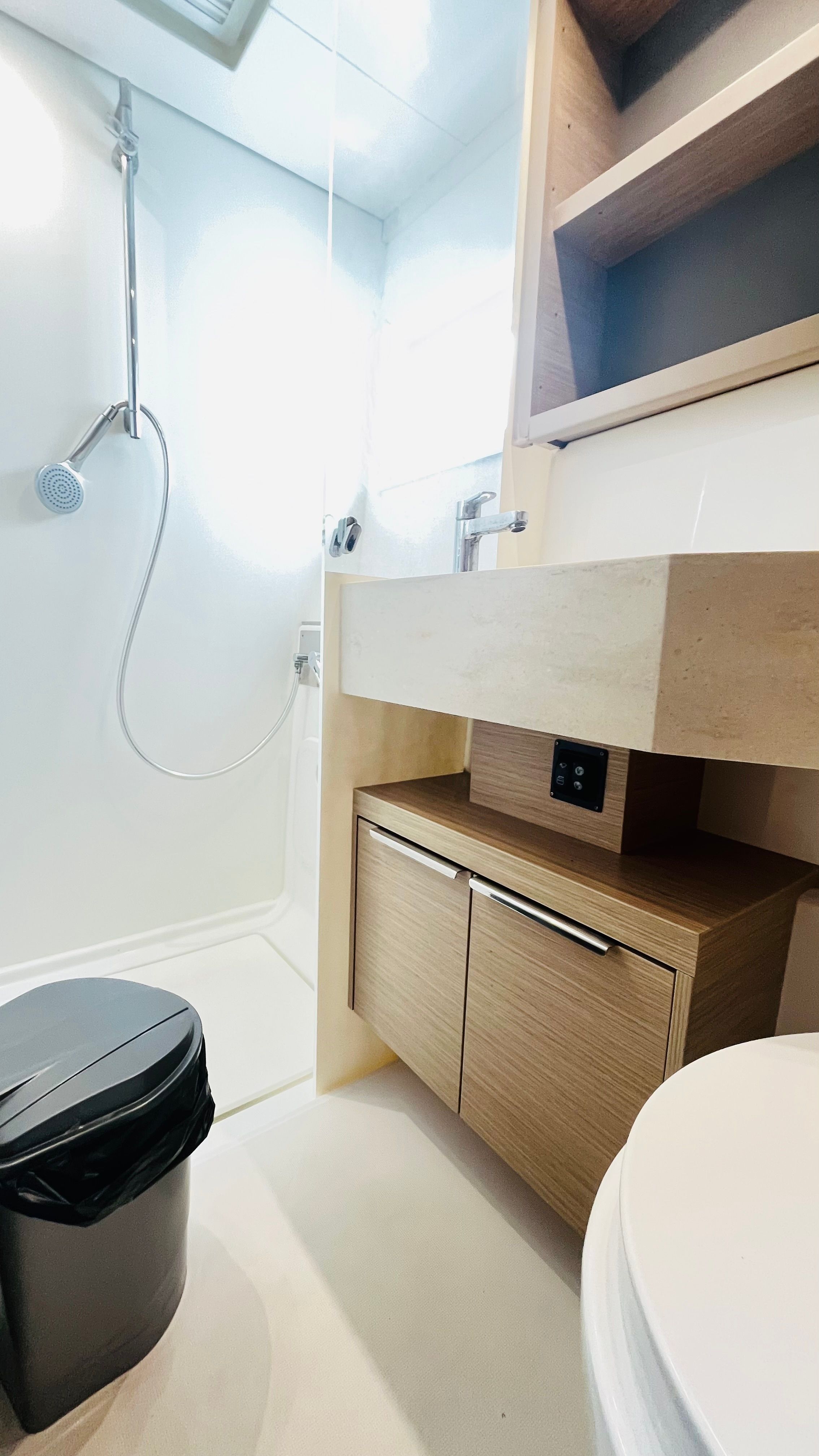 Lagoon 46 | Ghost Buster