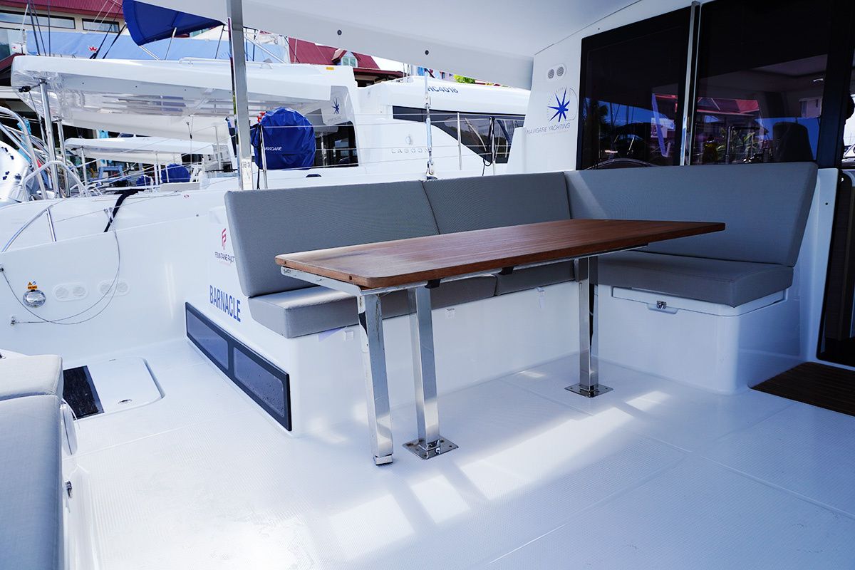 Fountaine Pajot Isla 40 | Barnacle