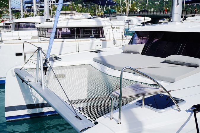 Fountaine Pajot Isla 40 | Barnacle