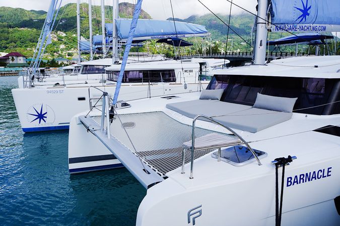 Fountaine Pajot Isla 40 | Barnacle