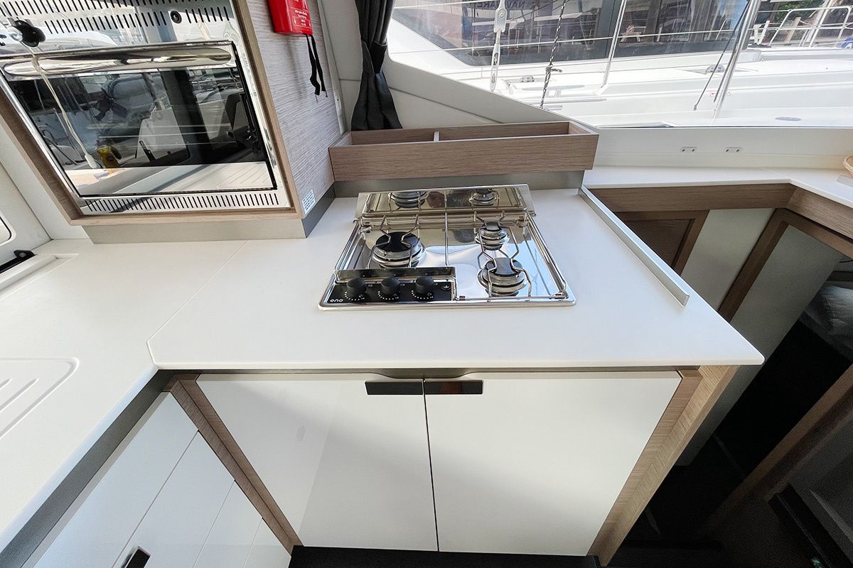 Fountaine Pajot Isla 40 | Barnacle
